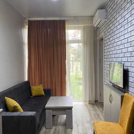 Lovely And Cozy Apartament In Tbilisi Bagian luar foto